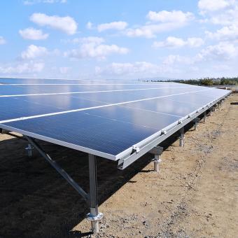 Système de montage au sol solaire en acier revêtu de Zn-Al-Mg
