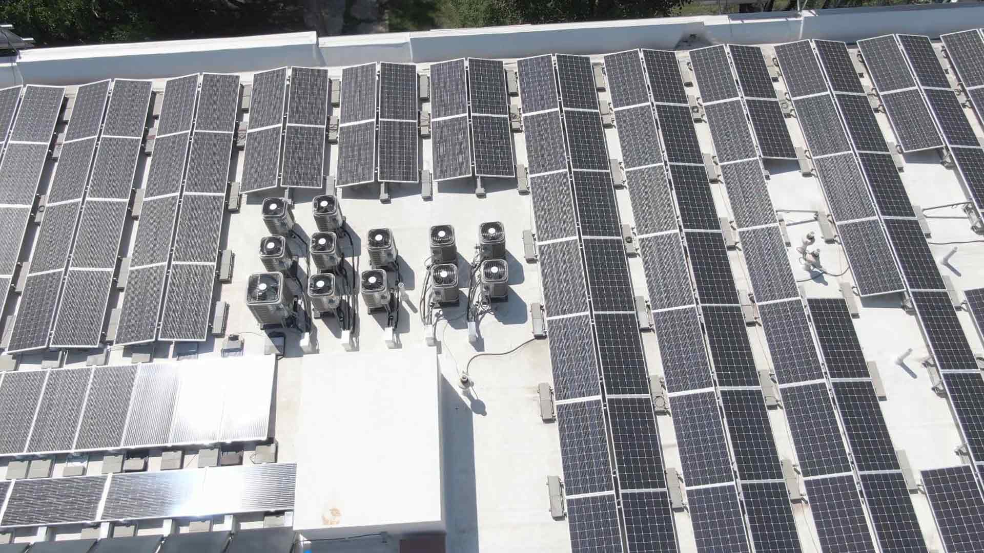 Supports solaires de toit de ballast